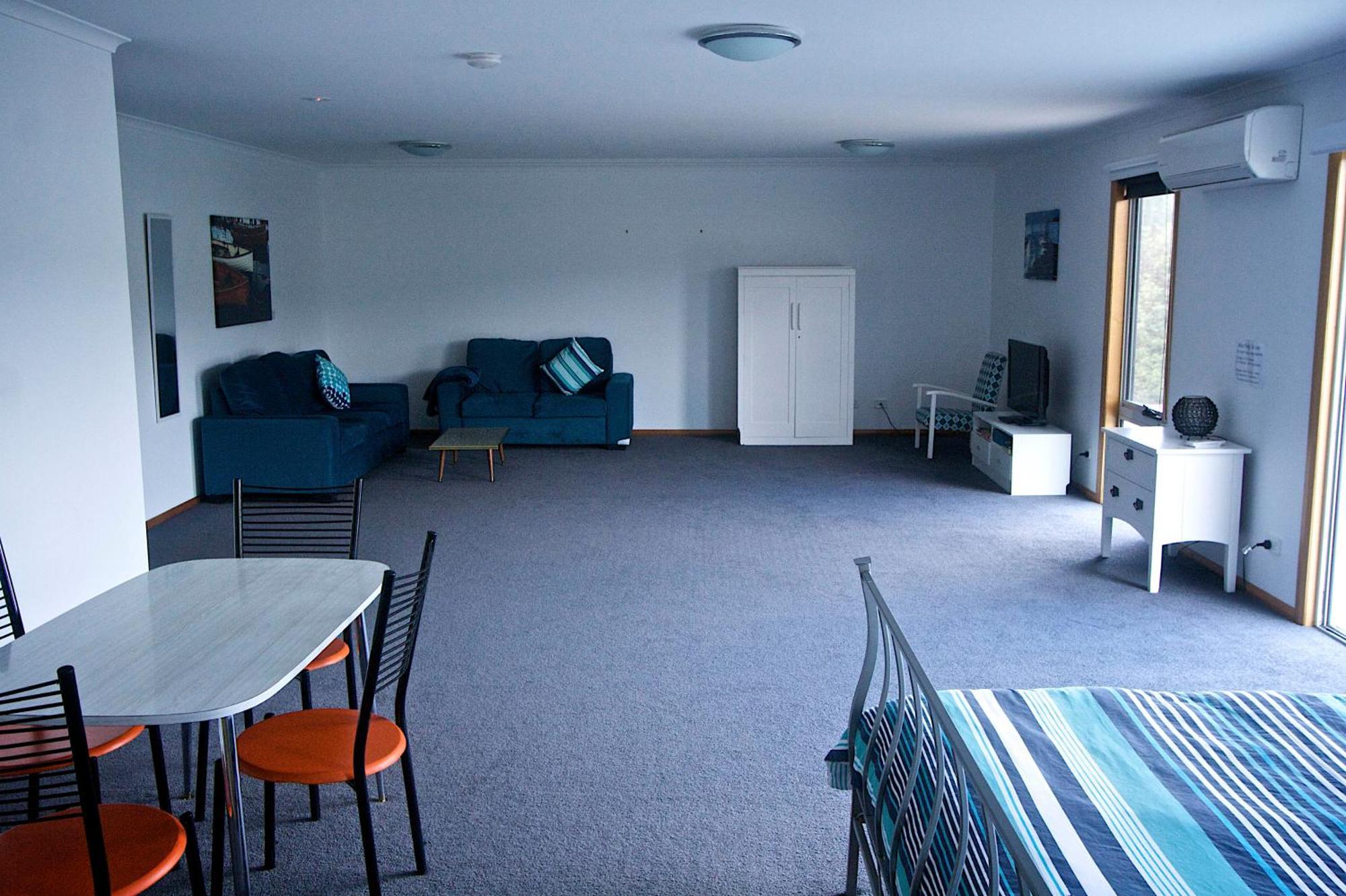 Penguin Beachfront Apartments Δωμάτιο φωτογραφία