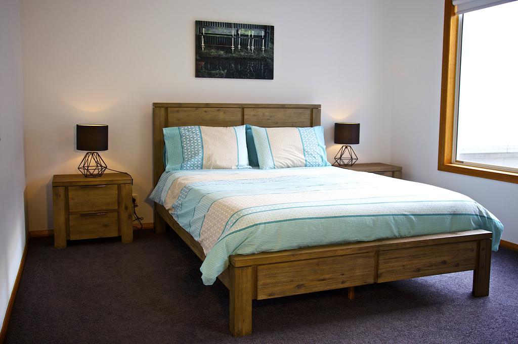 Penguin Beachfront Apartments Δωμάτιο φωτογραφία